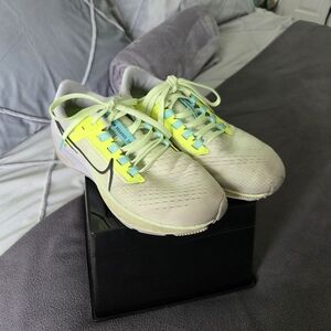 Nike Air Zoom Pegasus 38 Sneakers